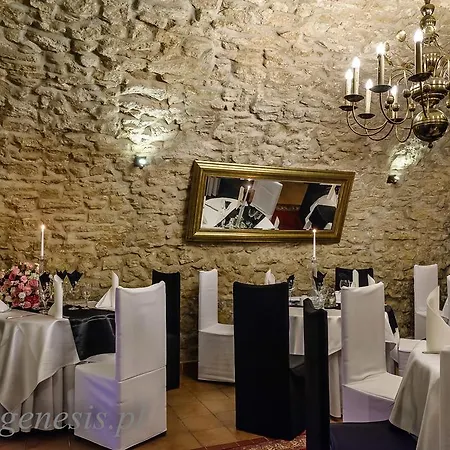 Dwor Zieleniewskich Hotel